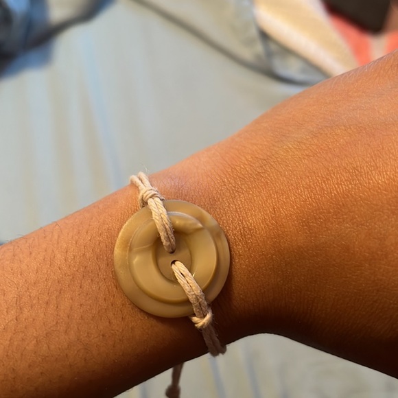 Homemade Button Bracelets - Picture 3 of 5